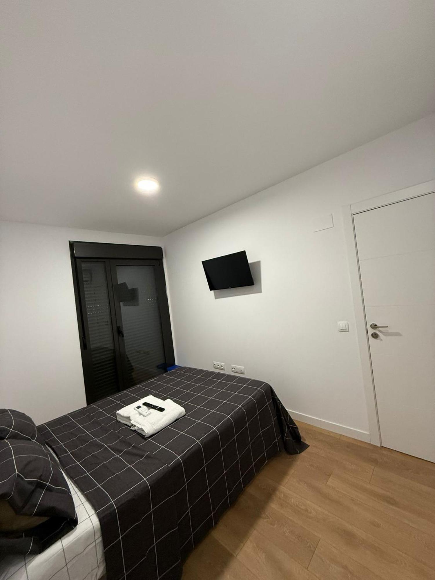 To Room Madrid Porras Exterior photo