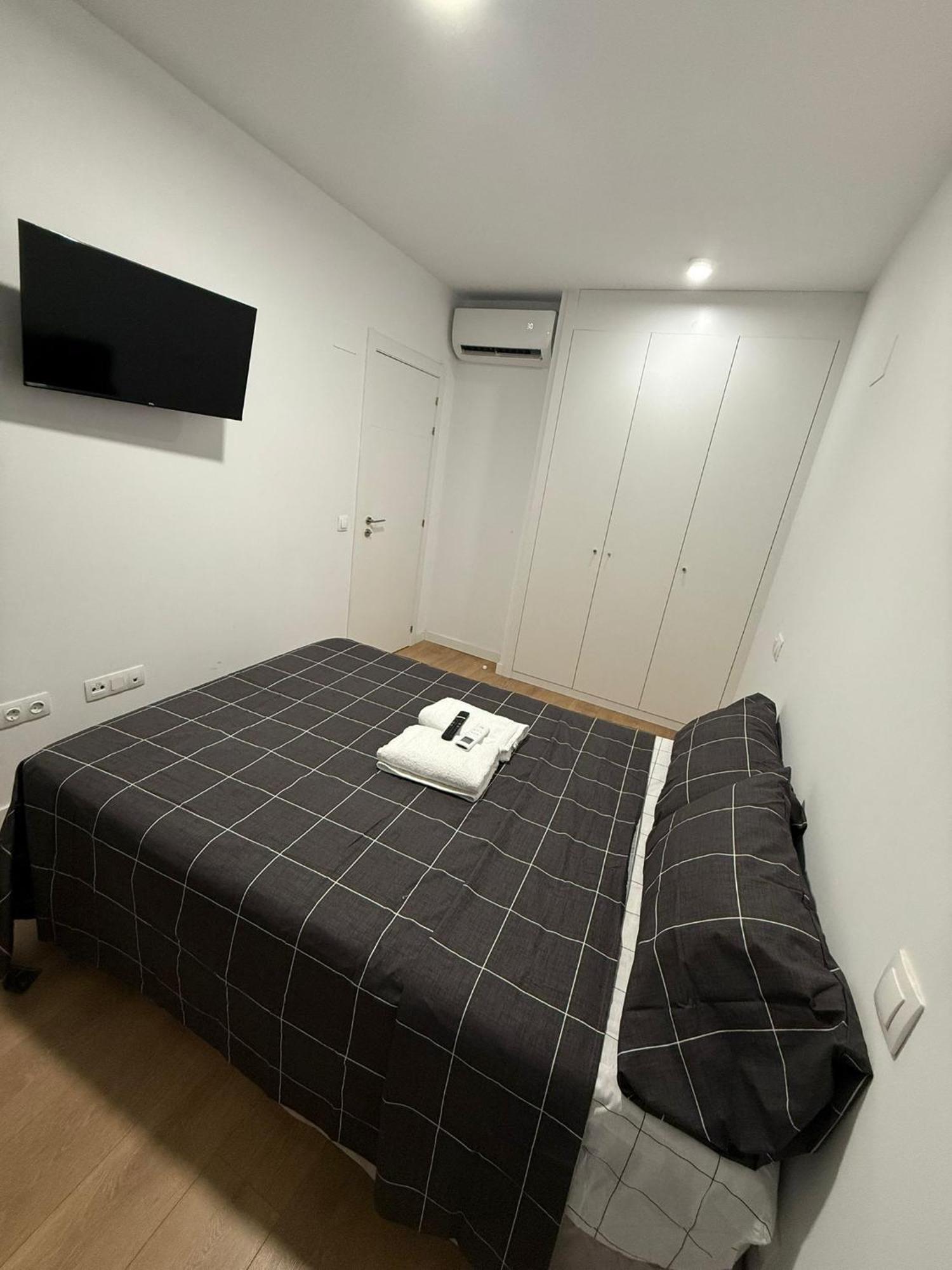 To Room Madrid Porras Exterior photo