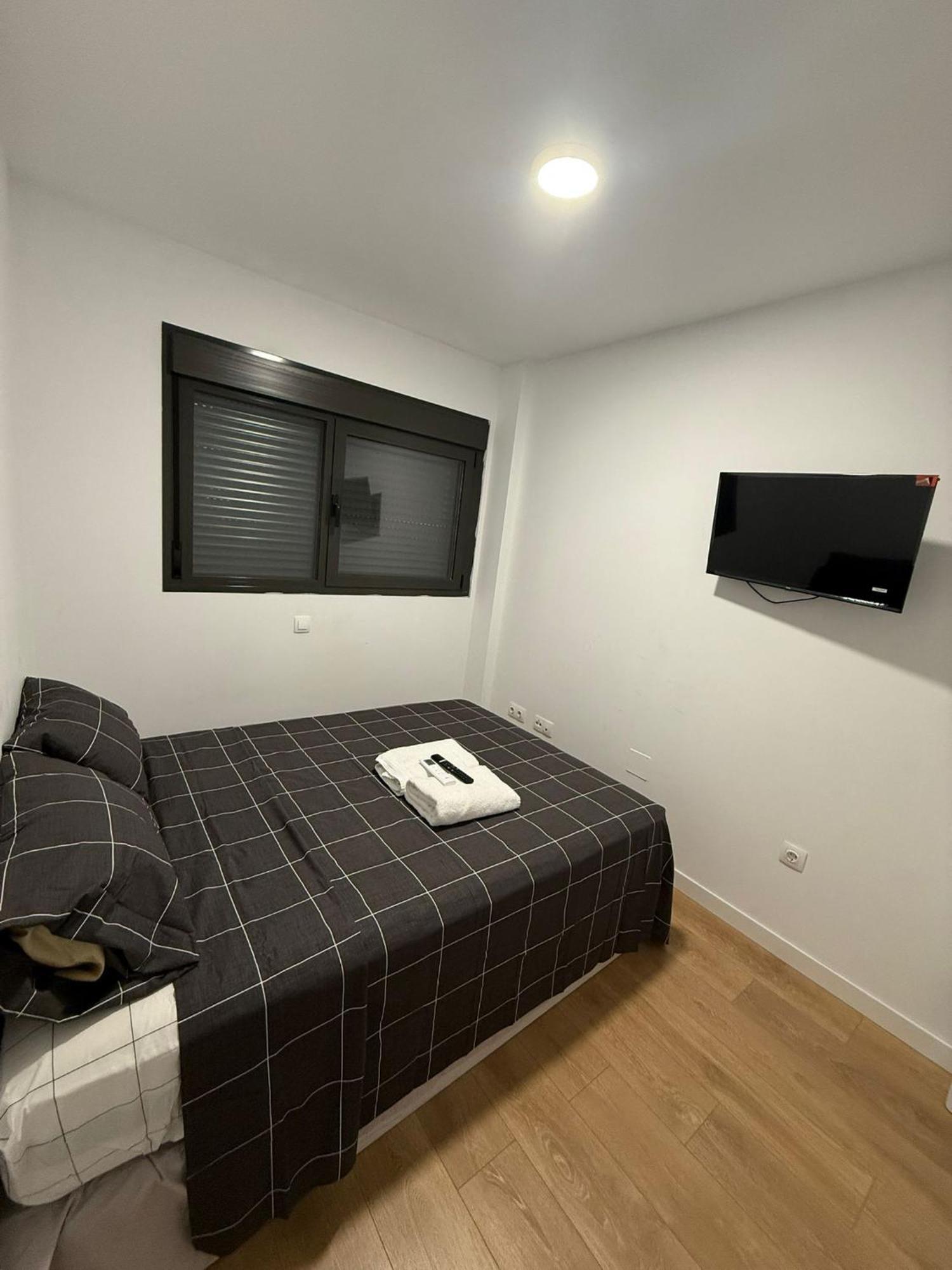 To Room Madrid Porras Exterior photo